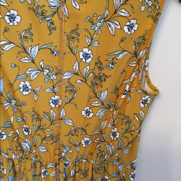 Dress - Picture 2 of 6